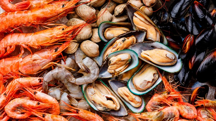 What food should a guest with a shellstock allergy avoid